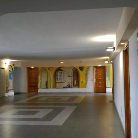 Sul Mare Atlantico Intero Con Piscina ארונה